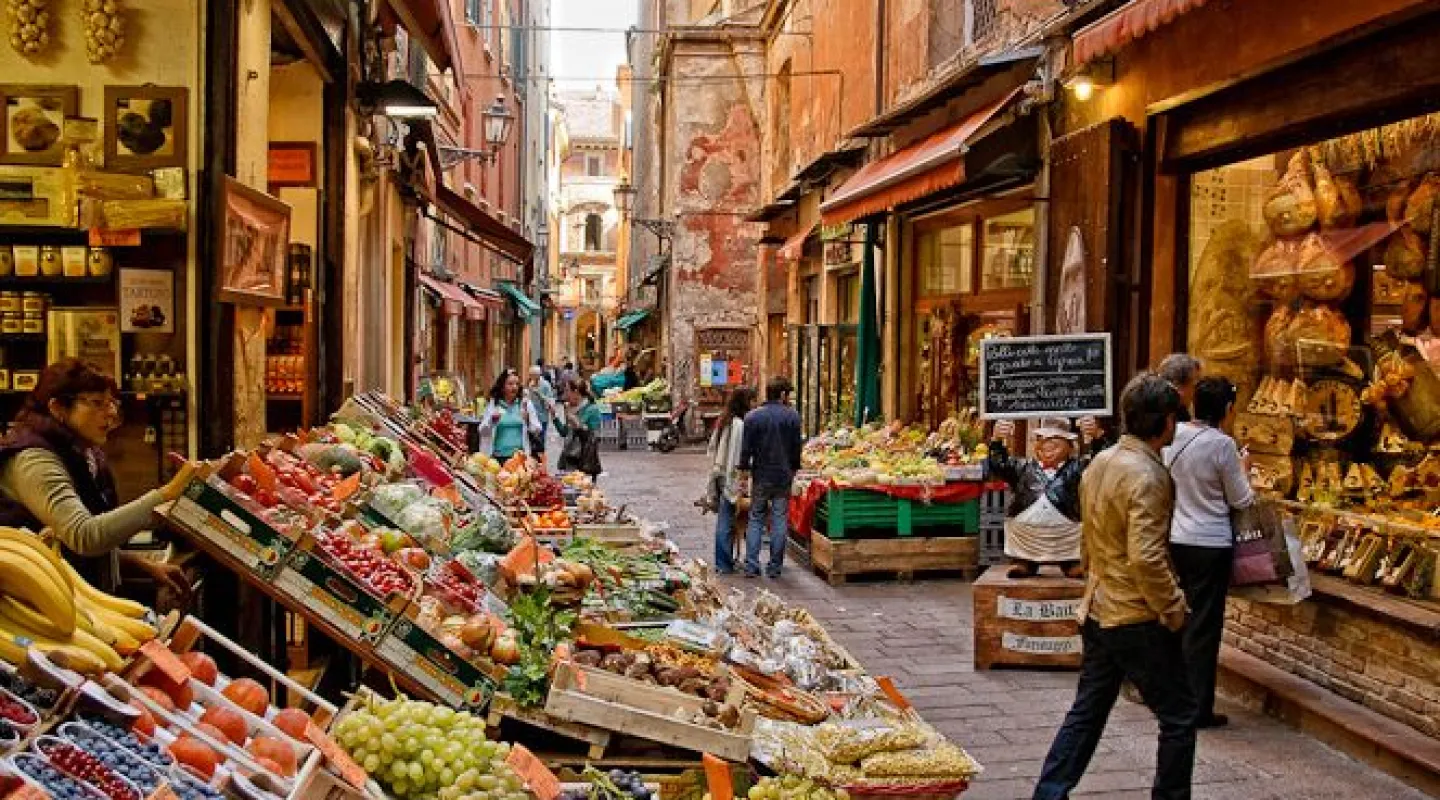 via pescherie vecchie bologna